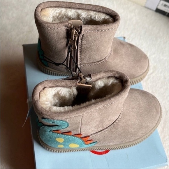 NWT Cat & Jack Vesper Boots - Tan Dinosaur Boots for Girls Size 6 (Easy On-off - Picture 2 of 6